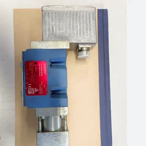 D633-313B D634-341C D661-4009 Servo Valve D633-521B D661-318D-4 D661-4122E D661-318D-4 D661-4009 thumbnail-3