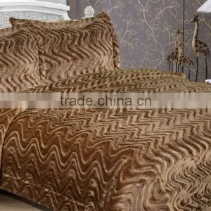 Warm and Luxury Faux Fur Throw With Pillow Bedding Set thumbnail-2