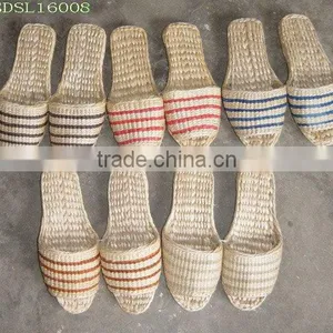 Indoor Salon Handicraft Natural Material Bulrush Straw Slipper thumbnail-1