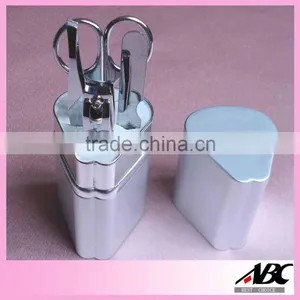 Nail Care Set In Aluminum Case thumbnail-1