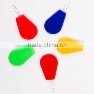 Plastic Easy Sewing Needle Threader thumbnail-2