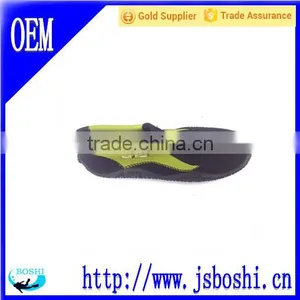Man's New Stylish Neoprene Mesh Rubber Beach Shoes thumbnail-1