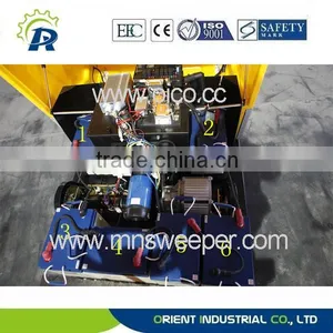 Outdoor Semi Closed Ride on Linoleum Road Sweeper With Lead Acid Battery Free of Maintenance thumbnail-2