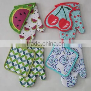 Customized Silk Screen Printed Oven Glove Set Work Glove Pot Holder Set thumbnail-3