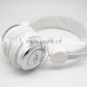 Fashion Design High Quality Bluetooth Headphone thumbnail-4