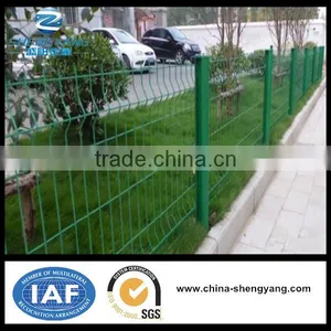PVC Coated Welded Wire Mesh Fence Panels in 6 Gauge. thumbnail-1