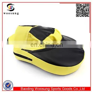 2015 Boxing Focus Mitt Kicking Pad Angle Mitt thumbnail-1