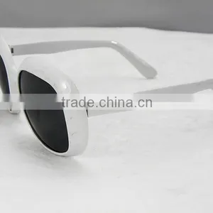 Cheap Simpleness White & White Christmas & Party Glasses ,customized You Logo You Like thumbnail-4