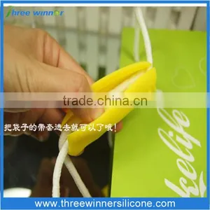 Random Color Silicon Shopping Bag Carrier Grocery Holder Handle Wholesale thumbnail-3