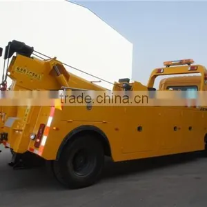 China New Dongfeng 6 Wheels Euro4 Wrecker Truck thumbnail-3