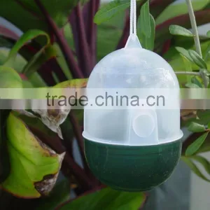 Plastic Outdoor Garden Animal Wasp Trap thumbnail-1