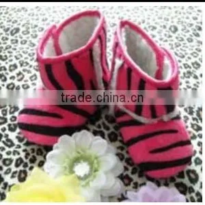 China Product and Low Price Wholesalesoft Sole Baby Shoes for 3mothes -15mothes Baby Kids on for Winter Warmer thumbnail-5