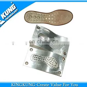 2014 Hot Selling 46 / 60 / 70 Stations PU Pouring Machine thumbnail-4