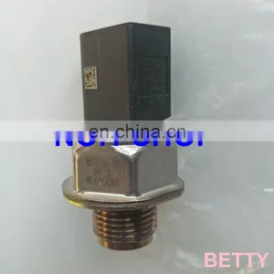 High Quality Common Rail Pressure Sensor 85PP30-02, 28357705 ,1507715626 thumbnail-2