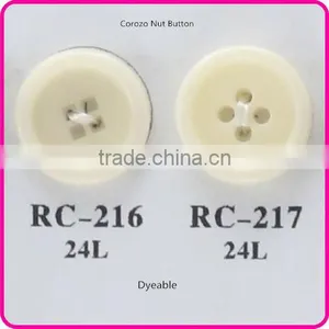 4Holes Dyeable Natual Corozo Button thumbnail-1