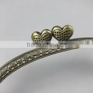 NEW!Antique Brass Metal Sewing Purse Frame China Direct Supplier DIY Purse Frame With Heart Shape Clasp thumbnail-1