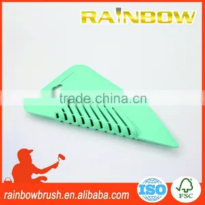 Plastic Wallpaper Scraper thumbnail-1