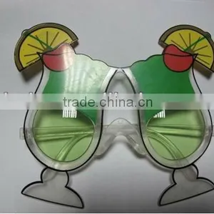 Fashion Celebrating Plastic Sunglasses thumbnail-1