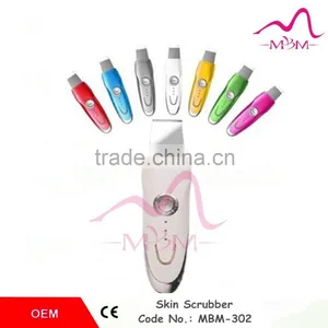 Portable Facial Skin Scrubber Beauty Machine Scrubber Ultrasonic Ion Facial Massager thumbnail-2