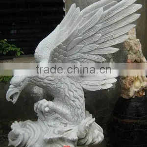 Powerful Eagle Statues thumbnail-1