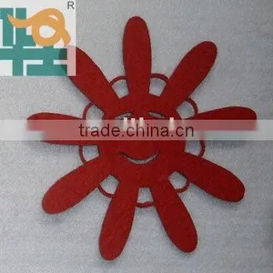 3mm Laser Cut Flower Shapes Felt Placemat thumbnail-1