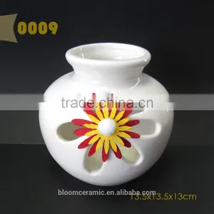 Ceramic Christmas Flower Vase thumbnail-3