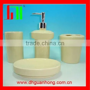 4pcs Ivory Ceramic Bathroom Set thumbnail-1