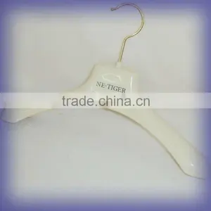 DSL14 Plastic Clothes Hangers for Coat,overcoat Hanging thumbnail-1
