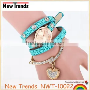 2016 Classical Heart Pendant Colorful Animal Print Leather Wrist Watch thumbnail-1