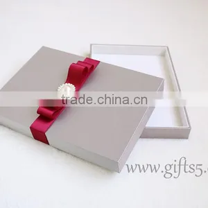 Elegant Handmade Luxury Wedding Invitation Boxes thumbnail-3