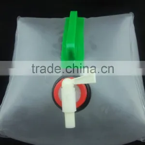 Environmental Plastic Folded Water Bag/kettle for Travel Portable Folding Bucket for Outdoors Picnic Accordion Water Bag thumbnail-2