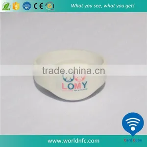 Bottom Price Best Selling NFC Waterproof RFID Watch/wristband Tag thumbnail-1