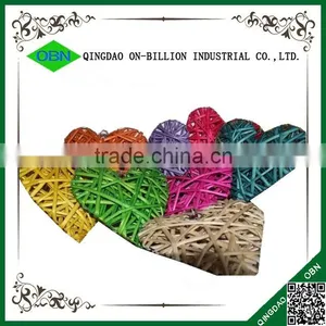 Customized Size Cheap Handmade Colored Decorative Hanging Wicker Rattan Heart thumbnail-1