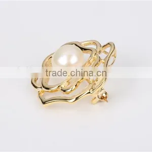 Fashion River Born Pearl Flower Designs Brass Brooch Women Jewerly Set Wholesale thumbnail-4