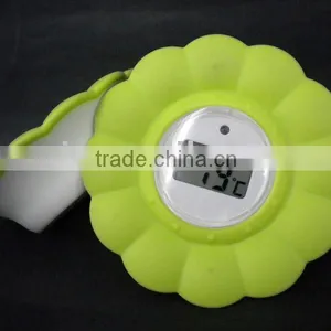 Digital Bath Flower Thermometer thumbnail-1