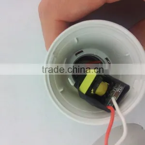 E27 MADE IN CHINA LED Bulb thumbnail-3