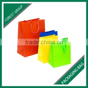 FREE SAMPLE ART PAPER CHRISTMAS GIFT PACKING BAG WITH HANDLE thumbnail-6