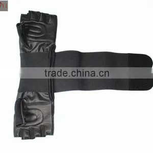 Adjustable Men's Lock Down Weight Training Gloves With Leather Padded thumbnail-1