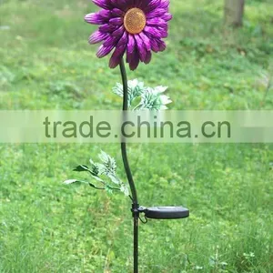 Metal Sunflower Solar Garden Light thumbnail-1