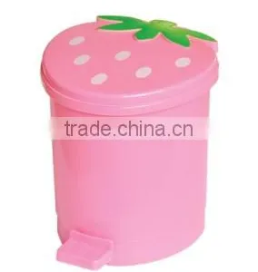 Strawberry Shape Household Plastic Recycle Waste Bin thumbnail-1
