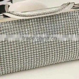Latest Clutch Purses thumbnail-3