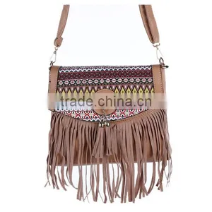 China Vintage Tassel Messenger Crossbody Bag for Women thumbnail-1