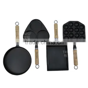 TRIONFO Pre-seasoned Mini Cast Iron Tamayoyaki Pan With Wooden Handle thumbnail-2