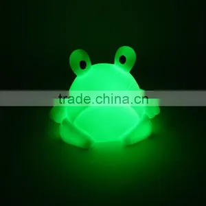 Self Design Plastic Vinyl Led Light Frog Toys for Kids Frog Rotocasting Animal Toys thumbnail-2