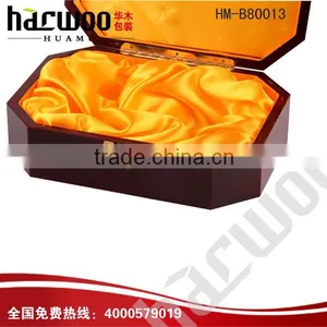 Wooden Box With Acrylic Windows and Lid thumbnail-5