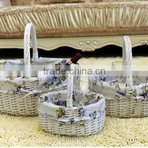 Natural Materials and Eco-friendly Friendly Picnic Basket thumbnail-2