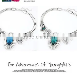 Hot!china Wholesale Fashion American and European Popular Exquisite Noble Crystal Silver Alloy Oval Charm Statement Necklace thumbnail-6