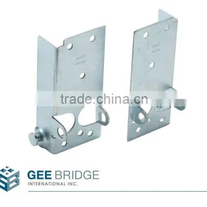 Bottom Lifting Bracket thumbnail-1