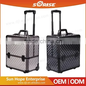 High Quality Lovely Aluminum Makeup Vanity Box With Lock thumbnail-2