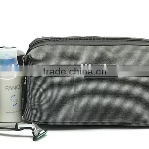 Elegant Small Plaid Toiletry Bag Travel Organizer Cosmetic Bag for Men Women thumbnail-4